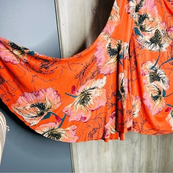 We The Free Printed Birds of Paradise Top - Picture 3 of 7